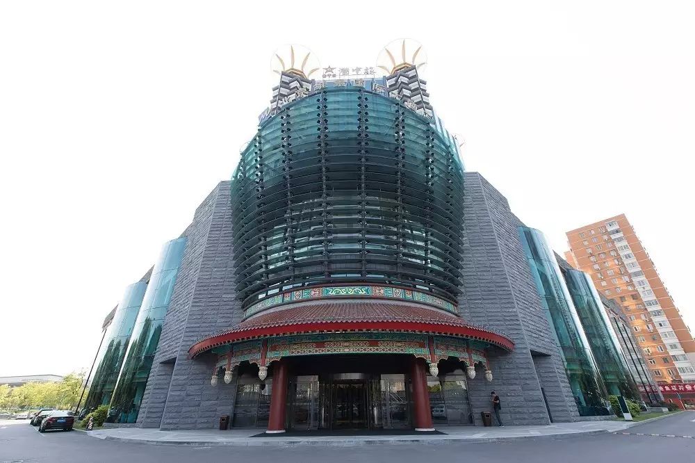 北京维景国际大酒店盖泽旋转门，西安天卓自动门